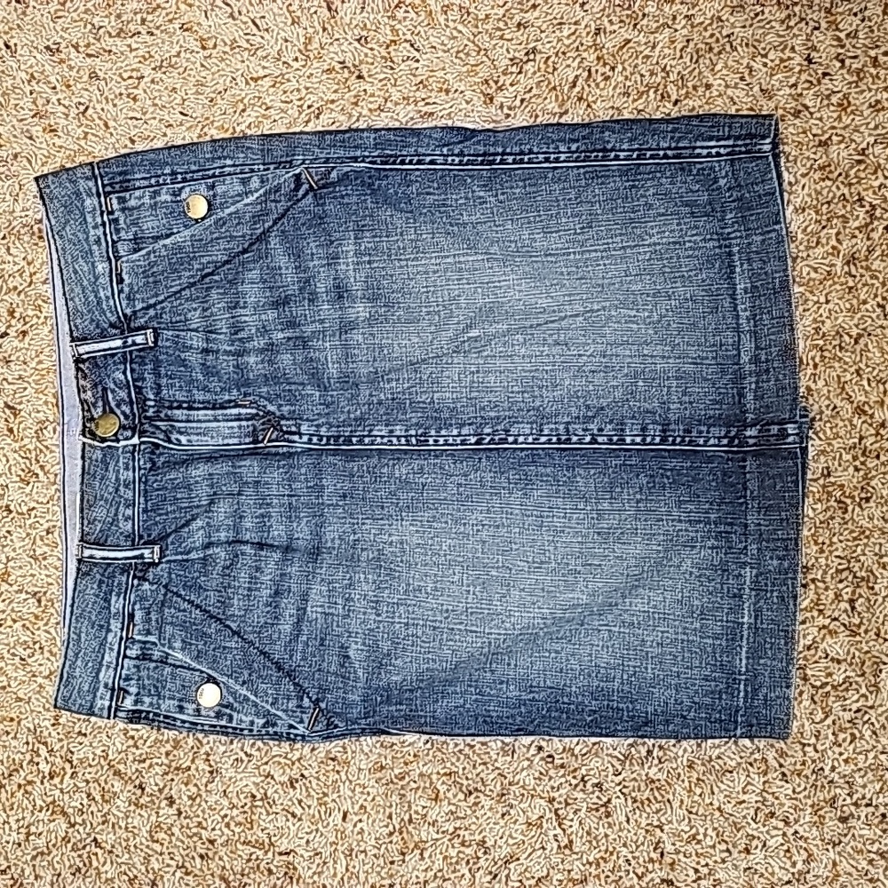 💰 SALE! 💰 GAP jean pencil skirt size 26/2